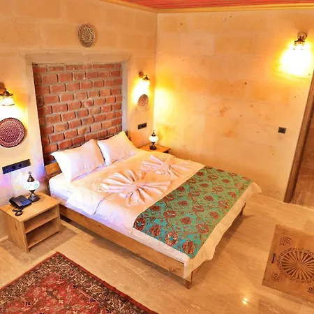 Hotel Sueleyman Cappadocia - Hot Air Balloon View Goreme